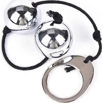 Venušiny kovové kuličky