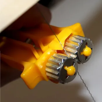 Mellarius Napínák drátku (zvlňovač) - plast