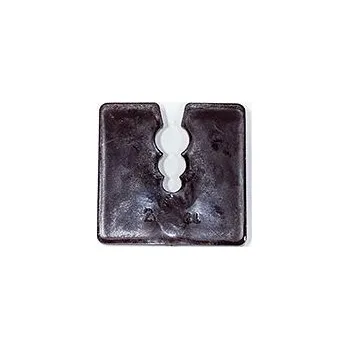 Vymezovací podložka pod soklové profily 2 mm (bal. 50/800 ks)