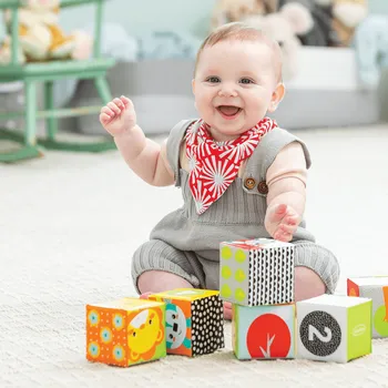 Hračka pro nejmenší Infantino Koupelnové kostky 6 ks