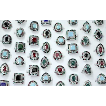 Prsten Prsten v marockém stylu s reliéfy a barevnými kamínky 7