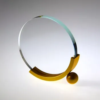 Plaketa kulatá v kovovém stojánku-kulička-zlatá (Skleněná plaketa - 160x165 mm)