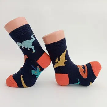 Dětské ponožky TREPON SAURUS černé s dinosaury velikosti ponožek: 22-24 ( EUR vel. 33-37)