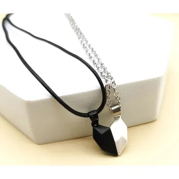 metr Přívěšek Royal Love černo-stříbrný