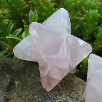 Drahý kámen Broušená merkaba – Růženín 13-16 mm