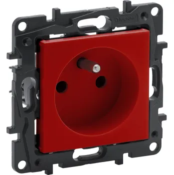 vypínač Niloé™ Step zásuvka 2P+T s clonkami červená *863030 Legrand