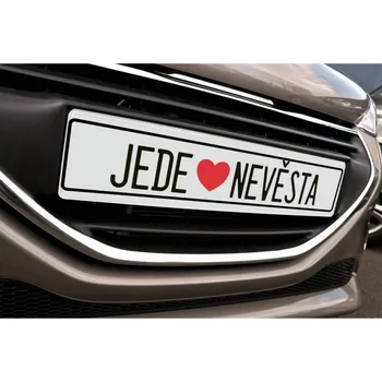 Svatební dekorace Svatební SPZ jede nevěsta