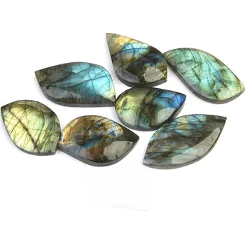 Přírodní kámen Labradorit mugle různé tvary