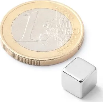 Dekorativní magnet Neodymový magnet kostka 7&nbsp;mm, síla cca 2,7&nbsp;kg