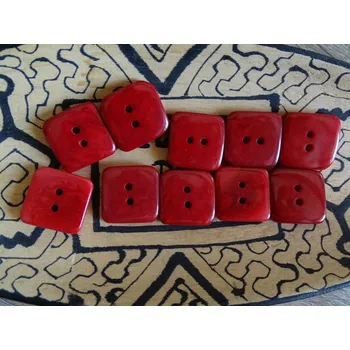 Knoflík Knoflík čtvereček (červený)