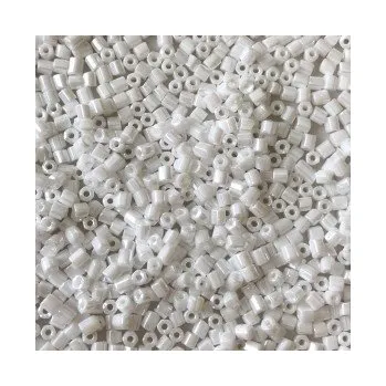 Dětské navlékací korálky Rokajl Preciosa 1. jakost hranaté bílé lesklé č. 090