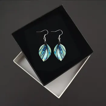 Náušnice AMADEA Dřevěné náušnice list - modré, 3 cm, český výrobek