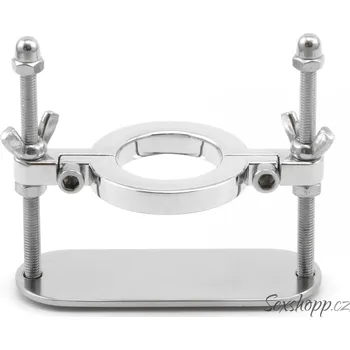 Klinik sex Úchvatný drtič varlat