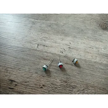 Polovodič ČKD LED dioda v pouzdře barevné 5mm Varianta: zelená