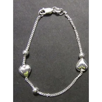 Řetízek Řetízek na ruku s trojrozměrnými srdci - 18cm