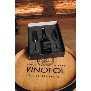 Dárek Sekt kvašeno v láhvi se skleničkami, 2017