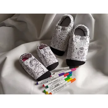 Capáčky Capáčky "vymaluj si sám" velikost: 21 - 23,5cm (400,- Kč), vzor: zvířátka, Fixy: bez (0,- Kč)