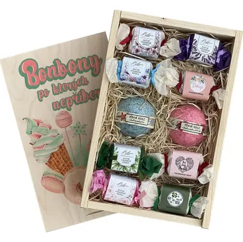 Dárkový potravinový koš Dárková dřevěná bedna – Bonbony