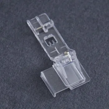 Příslušenství k šicímu stroji Patka s podehnutím k našívání krajky na okraj látky Merrylock