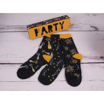 Dámské ponožky SOCKSWEAR Dárkové balení 3 párů ponožek v ozdobné PARTY krabičce velikosti ponožek: 23-27 ( EUR vel. 36-41)