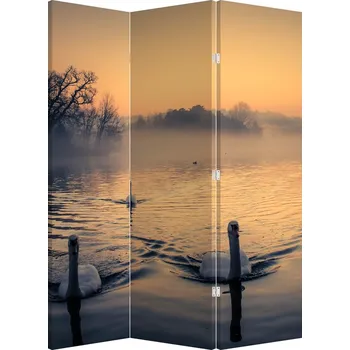 Paraván LuxusniObrazy.cz Paraván - Labutě na vodě v mlze