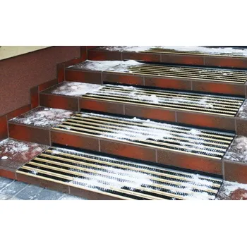 Hliníková protiskluzová rohož na schody s kartáčky 80 x 27 cm - Hnědá / šroubovatelné