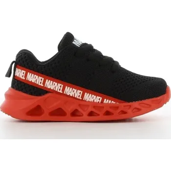Chlapecké tenisky Černo-červené tenisky Marvel Velikost: 26