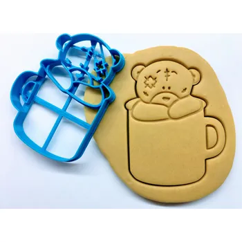 Plechový hrnek s medvídkem (plecháček) vykrajovátko