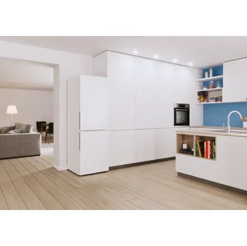 Elegantní design chladničky Candy Fresco CCE3T618FW