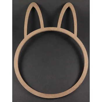 Dřevěný králíček na macramé - rozměr 38 cm x 25 cm