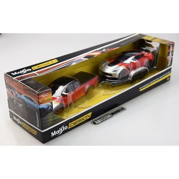 autíčko Chevrolet Colorado ZR2 2017 + Chevrolet Corvette Z06 2015 (sběratelský model, určeno pouze k vystavení)