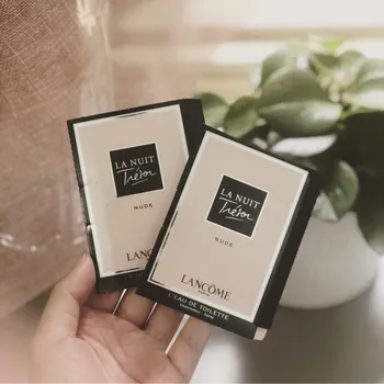 Dámský parfém Lancome Lancôme La Nuit Trésor Nude, Vzorek vůně pre ženy Toaletní voda
