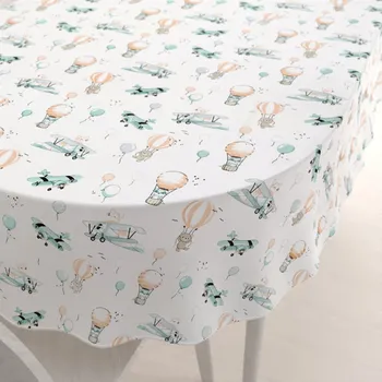 ubrus Dětský bavlněný oválný ubrus Sandra SA-457 Lišky v letadýlkách na bílém 60x100 cm