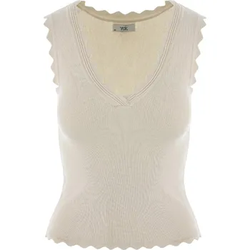 KRÉMOVÝ TOP S OZDOBNÝM VÝSTŘIHEM JdY