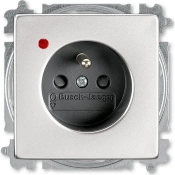 Elektrická zásuvka ABB FUTURE LINEAR Zásuvka jednonásobná, s clonkami, s ochranou před přepětím, bezšr. svorky, ušlechtilá ocel