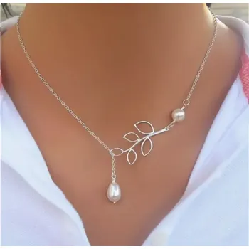 Souprava šperků Jemný náhrdelník s lístky a perličkami (Řetízek s přívěskem )