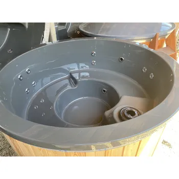 Koupací sud Koupací sud s vnějším topením, filtrací a hydromasáží pro 6-8 osob