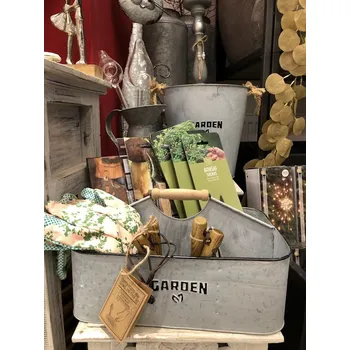 Zahradní šedý organizér