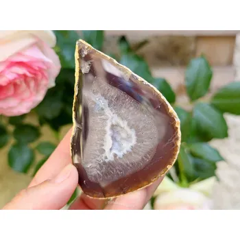 Přírodní kámen Přírodní geoda z achátu s dutinkou 134g Brazílie