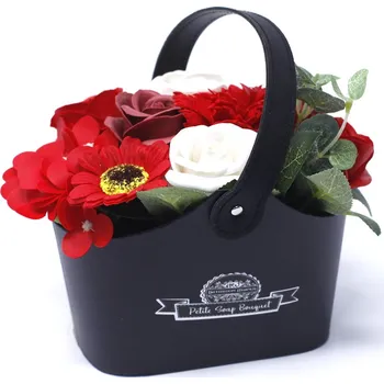 Mýdlo Ancient Wisdom Mýdlová kytice v košíku 12,5 x 8 x 18 cm sytě červená