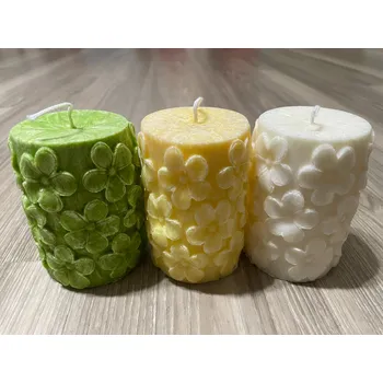 Svíčka Válec s kytičkami, Barva: Meruňková