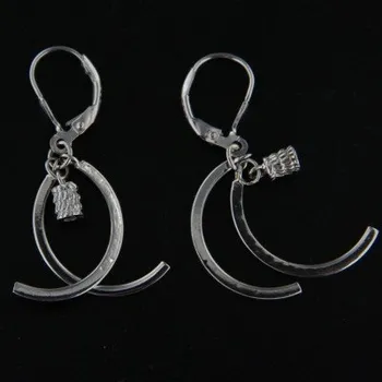 Náušnice Stříbrné náušnice s klasickým zapínáním