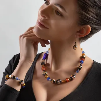 Náhrdelník Lampglas Náhrdelník Striking Beauty s 24karátovým zlatem a ryzím stříbrem v perlách Lampglas