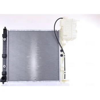 Chladič motoru Chladič, chlazení motoru NISSENS 62561A