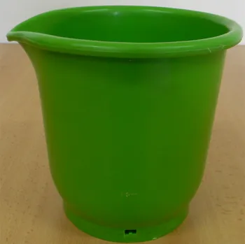 Mísa s výlevkou 2 l plast zelená