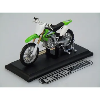 autíčko Kawasaki KX250F 2005 (sběratelský model, určeno pouze k vystavení)