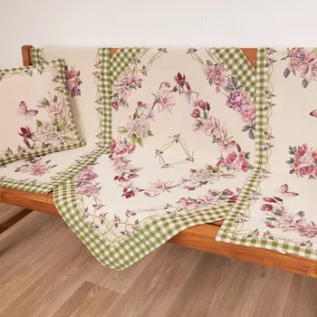 ubrus Tegatex Gobelínový ubrus - velké růžové květy s lemováním Velikost: 40*100 cm