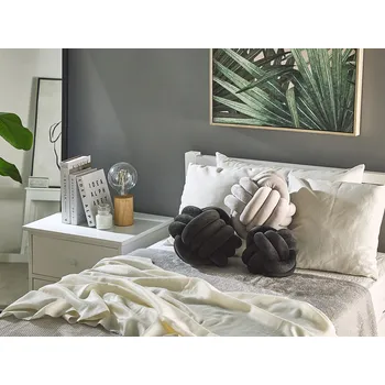 Dekorativní polštářek Dekorační sametový polštář černý uzel 30 x 30 cm příslušenství obývací pokoj ložnice Beliani