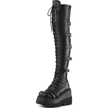 Dámské kozačky Masivní punk kozačky na platformě s pásky Barva: Černá, Velikost: 35