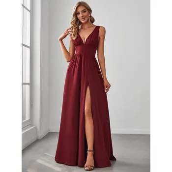 Dámské šaty Maxi šaty s hlubokým výstřihem a rozparkem Barva: Bordová, Velikost: M